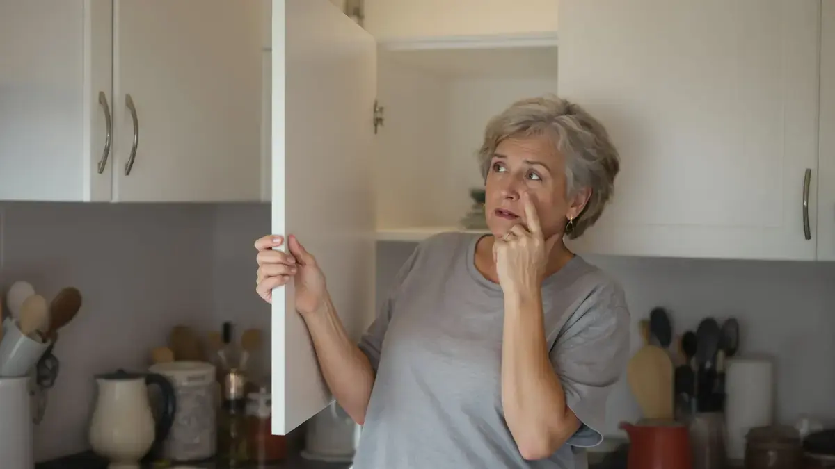 Specialisten zijn het erover eens: de hersenen kunnen plotseling informatie vergeten en het komt niet alleen door leeftijd; alledaagse gewoonten kunnen uw geheugen verstoren.